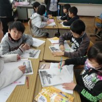 校内研修(6年1組),(4年3組)の授業が行われました。