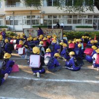 放課後の陸上練習の下校指導
