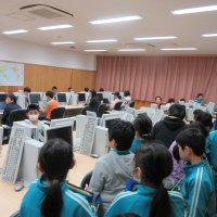 クラブ見学がありました。