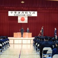 卒業式に向けて練習しています!