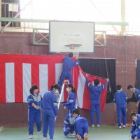 卒業式会場準備の様子