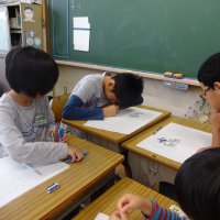特別支援学級の授業の一コマ