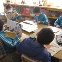 国語の学習で昔話を読んでいます。【1年生)