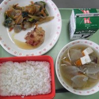 牛久食材:米・ヤーコン・人参・小松菜・ごぼう・さつまいも・ねぎ・河童大根・豆腐・味噌・塩麹