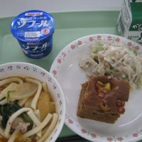 中根小給食室手作りケーキ