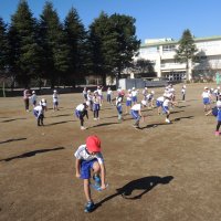 1年生初めてののなわとび学習