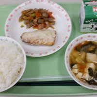 10月8日(火)の給食