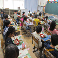 1年生 初めての給食