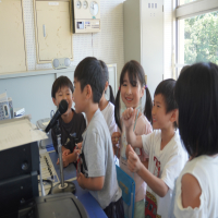 1年生が学校探険を行いました！