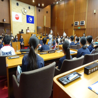 牛久市議会議場見学